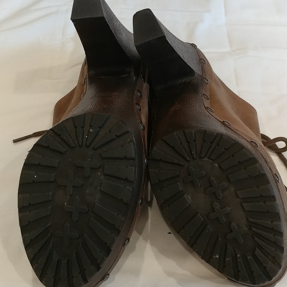 NWOT Sam Edelman Lace-up Platforms - Picture 3 of 5